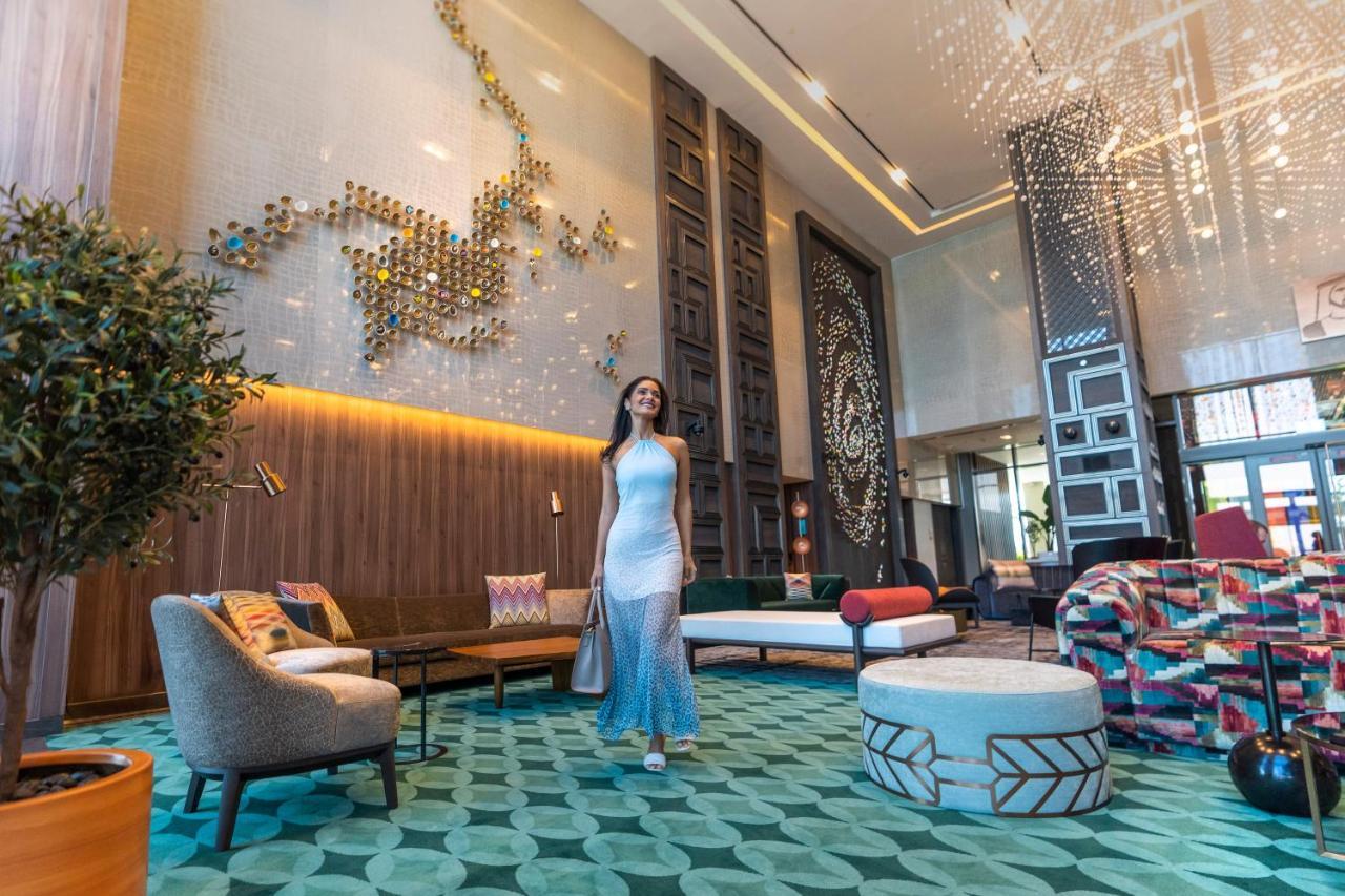 Hyatt Centric Jumeirah Dubai Exterior foto Lobby