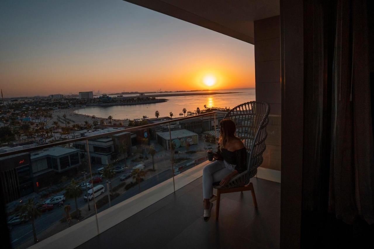 Hyatt Centric Jumeirah Dubai Exterior foto Sunset at the Westin La Paloma