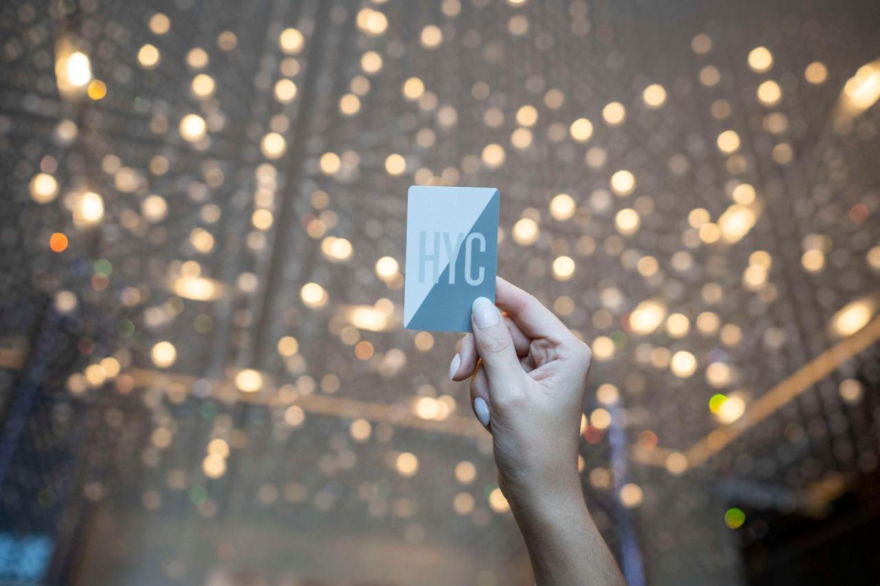 Hyatt Centric Jumeirah Dubai Exterior foto A card for the HVC