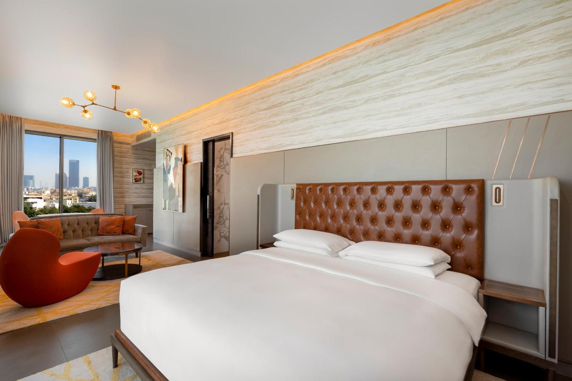 Hyatt Centric Jumeirah Dubai Exterior foto A bedroom at the hotel